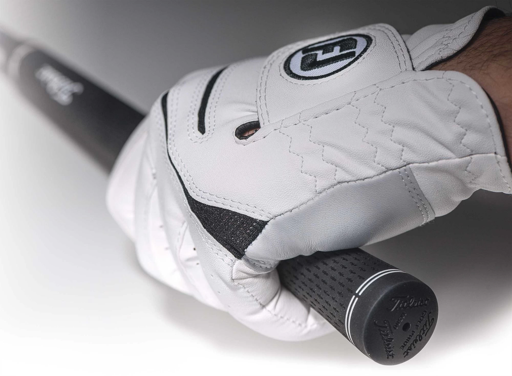 FootJoy WeatherSof Golf Glove - 2 Pack 5 FootJoy WeatherSof Golf Glove - 2 Pack - Image 5